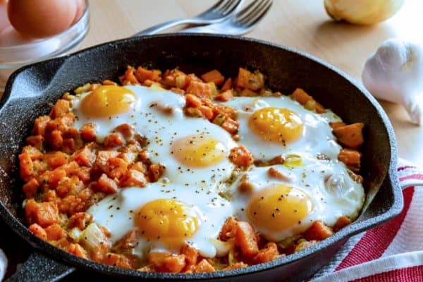 Sweet potato hash with eggs recipe - momables