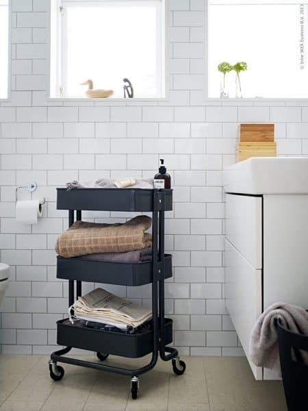 https://comfortandpeasant.com/wp-content/uploads/2019/02/ikea_hemmahosulrika3_inspiration1_0-e1550247473195.jpg