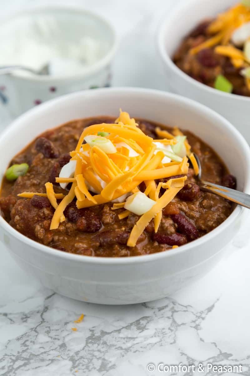 GAMEDAY SUPER BOWL CHILI RECIPE - Comfort & Peasant