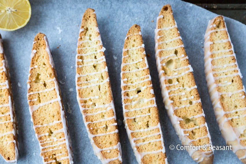 Lemon Biscotti Recipe With Pistachios and Lemon Glaze