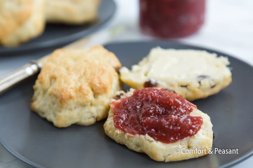 EASY NO PECTIN RHUBARB JAM - Comfort & Peasant